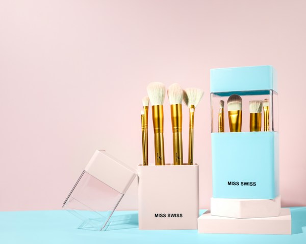 Lash Sensational Sky High Waterproof Mascara